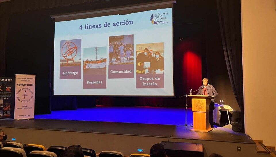 Una de las exposiciones en el seminario.