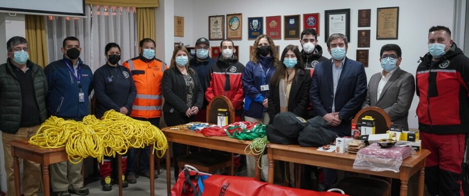 Colsa, Puerto San Antonio y terminales concesionados donan equipos a bomberos