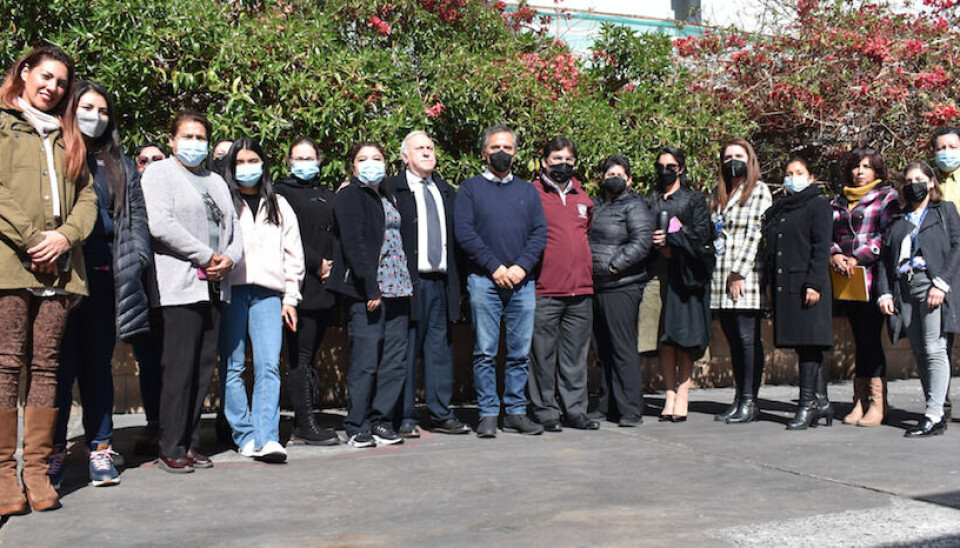 Participantes en el encuentro entre la portuaria y el recinto educacional.