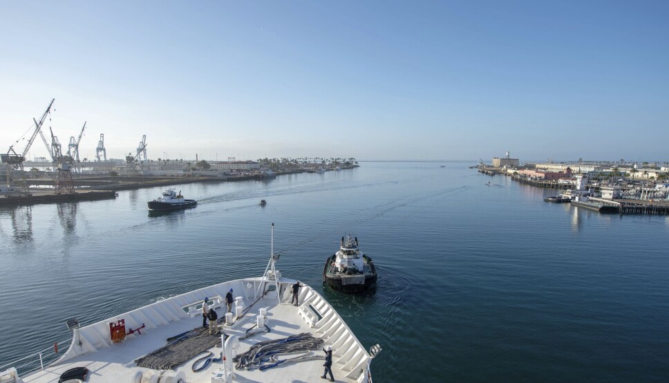 Acá podemos ver una instantánea de la bahía y Puerto de Los Ángeles.