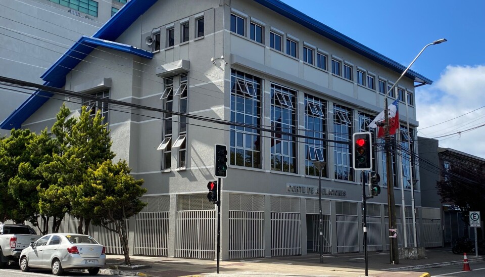 Dos recursos sobre el polémico sistema de control de asistencia a bordo deben resolver los magistrados de la Corte.
