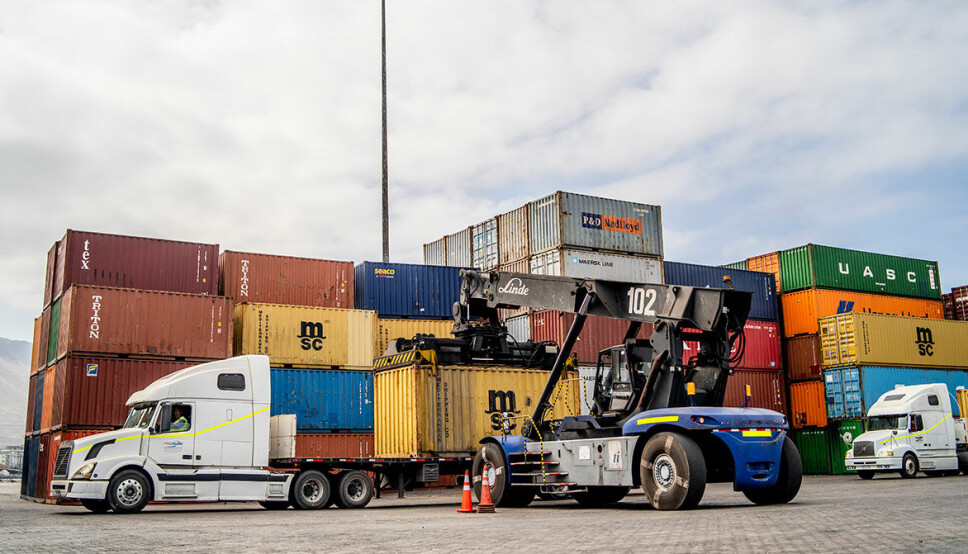 Las regiones de Tarapacá (en la imagen el puerto de Iquique) y de Magallanes están en los extremos del ranking de las exportaciones regionales del mes de agosto.