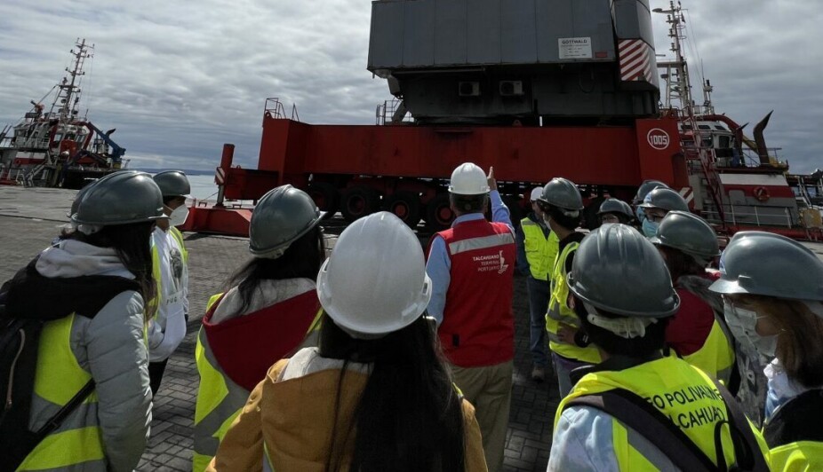 La ayuda de los puertos a la formación de los estudiantes