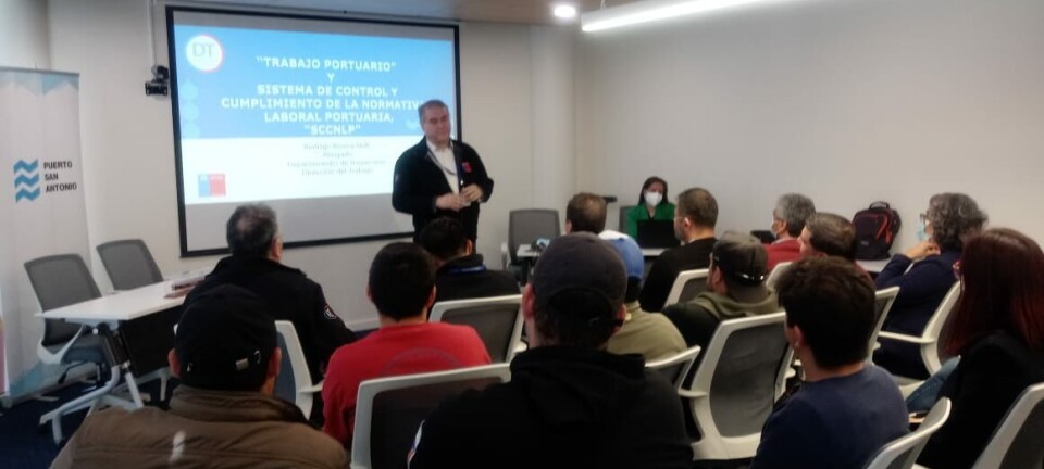 Puerto San Antonio, Armada y terminales se coordinan por seguridad en el trabajo