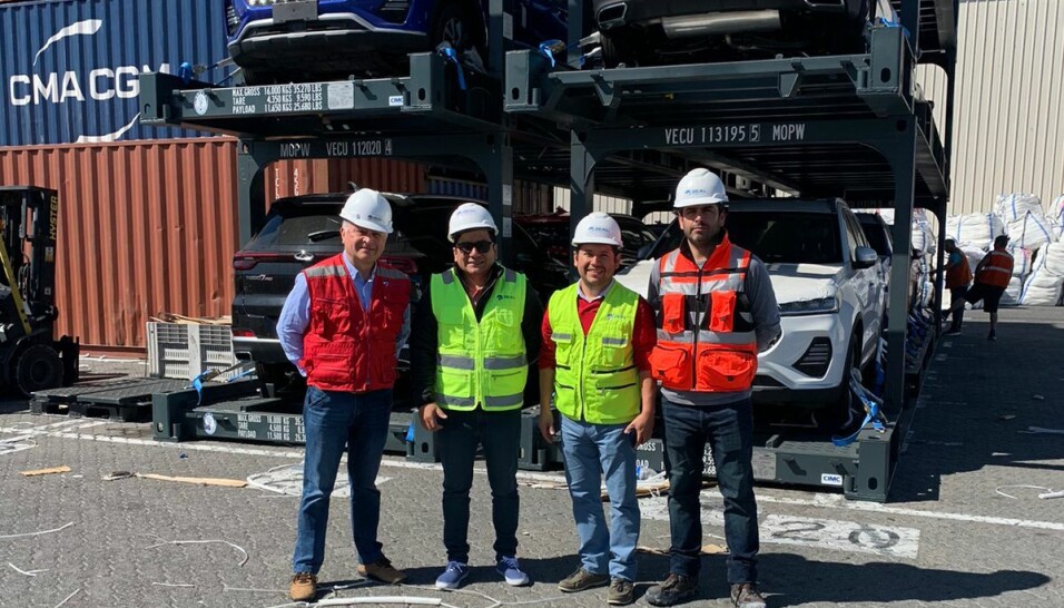 Los visitantes de Ecuador junto a sus anfitriones en Valparaíso.