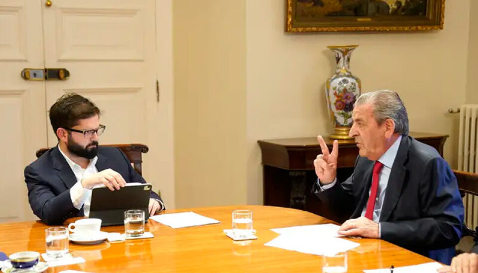 El ex Presidente Eduardo Frei, como presidente del CPI, planteó la situación del proyecto de ampliación de San Antonio en la reunión en La Moneda.