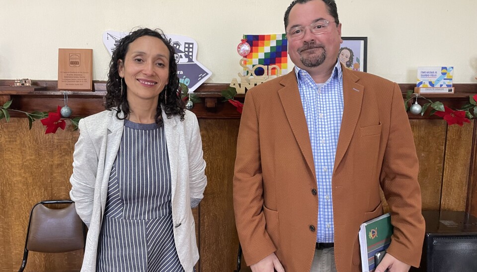 La alcaldesa de San Antonio, Constanza Lizana, y el gerente general de Puerto San Antonio, Luis Knaak.