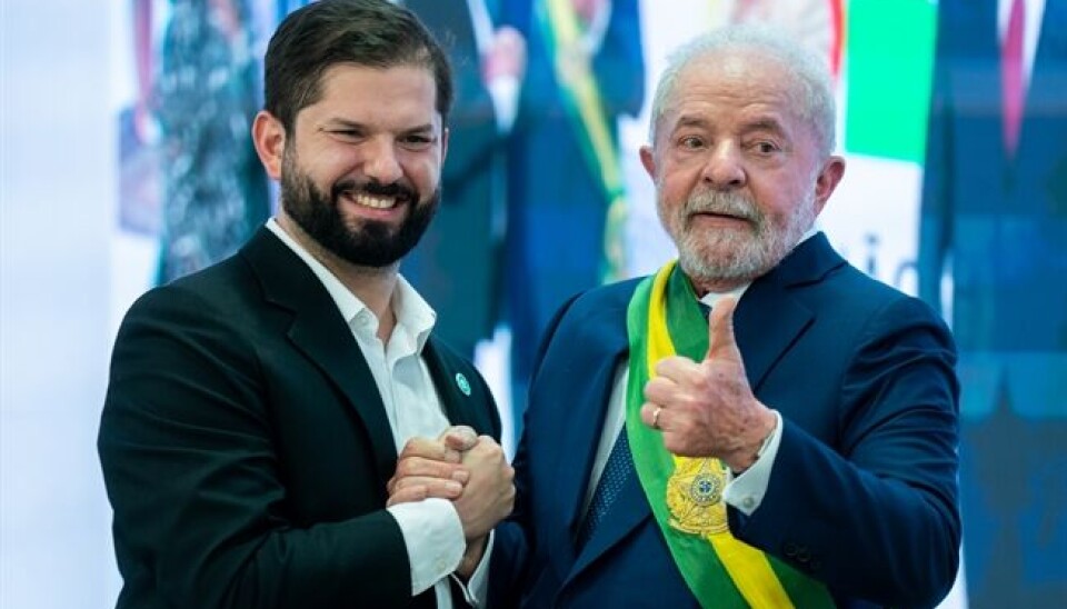 El Presidente Gabriel Boric, en la imagen junto a Lula da Silva, mencionó las posibilidades comerciales que el corredor bioceánico abriría para Chile en mercados africanos.