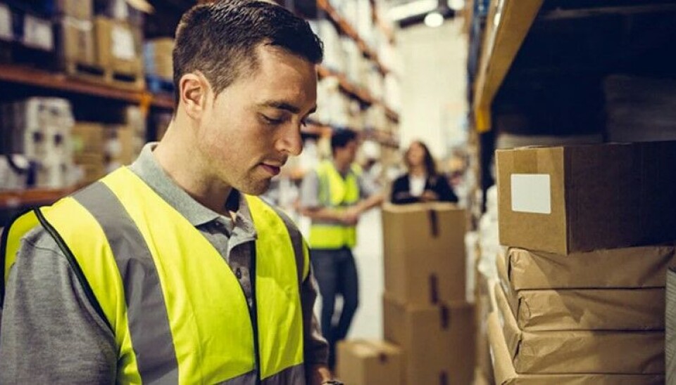 A.P. Moller - Maersk es una empresa de logística que opera en más de 130 países y se propone alcanzar cero emisiones netas para 2040 con nuevas tecnologías, buques y combustibles.