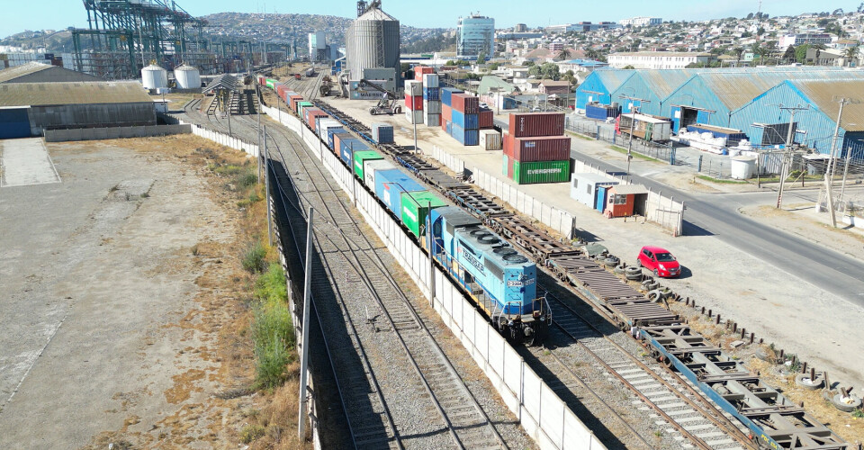 En la empresa destacan que el tren aporta a la descongestión vial y portuaria, da seguridad a la carga y contribuye a cuidar el medio ambiente.