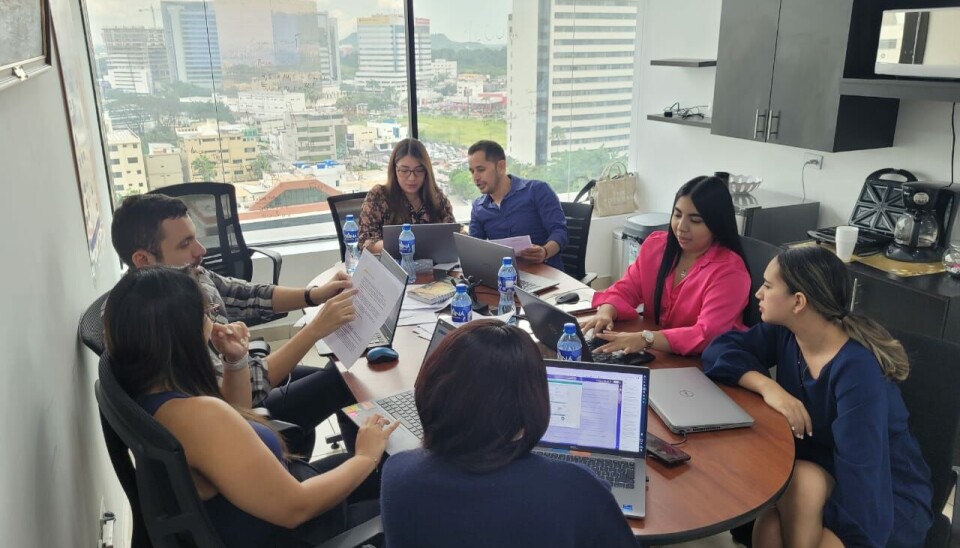 Los integrantes del área de servicios integrados, distribuidos en los cinco países, se capacitan para una mejor relación con los clientes y sus necesidades logísticas.