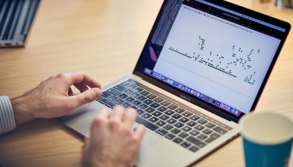 La digitalización puede incluir el uso de análisis avanzados, inteligencia artificial, automatización, visibilidad y herramientas digitalizadas para mejorar la eficiencia y permitir a la empresa tomar decisiones en el momento adecuado.