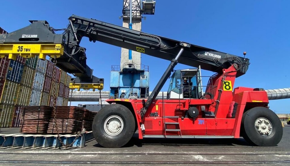 Los operarios ya fueron capacitados para manejar los nuevos equipos, que ya están completamente operativos en el puerto.