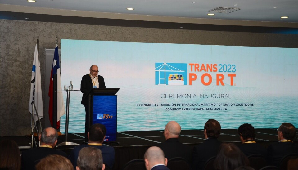 El Subsecretario Jorge Daza durante la inauguración del evento en Santiago.