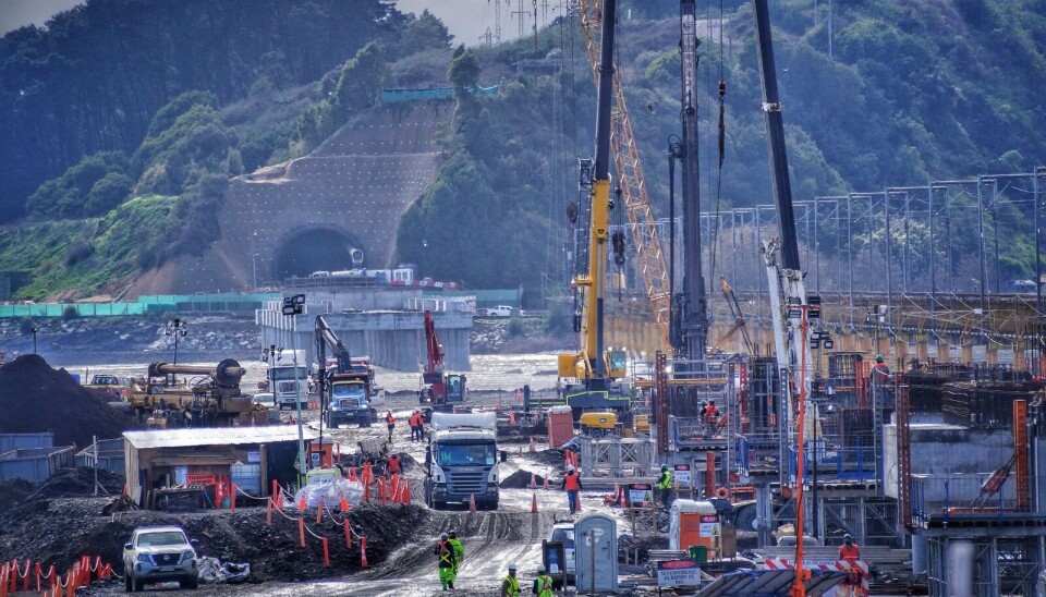 Las faenas en el nuevo puente avanzan con excavaciones, construcción de pilotes y mesas de apoyo. En total, van 205 pilotes ejecutados, de un total de 334, y las obras se encuentran en torno al 25% de avance.