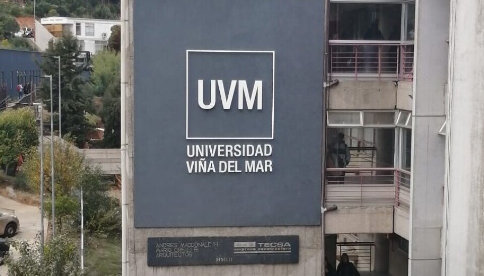 La institución cuenta con casi 35 años de trayectoria y 4 años de acreditación Nivel Avanzado por la CNA, en las áreas de Pregrado, Gestión Institucional y Vinculación con el Medio.