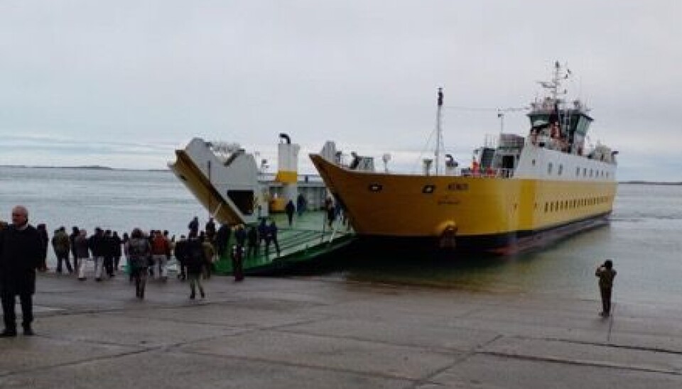 La nave fue construida en China y navegó durante 90 días hasta el sur de Chile para iniciar las operaciones de conectividad.