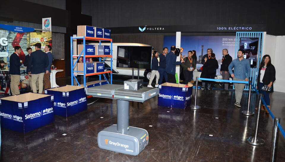 En la feria se expusieron diversas maquinarias, robots y tecnología de punta.