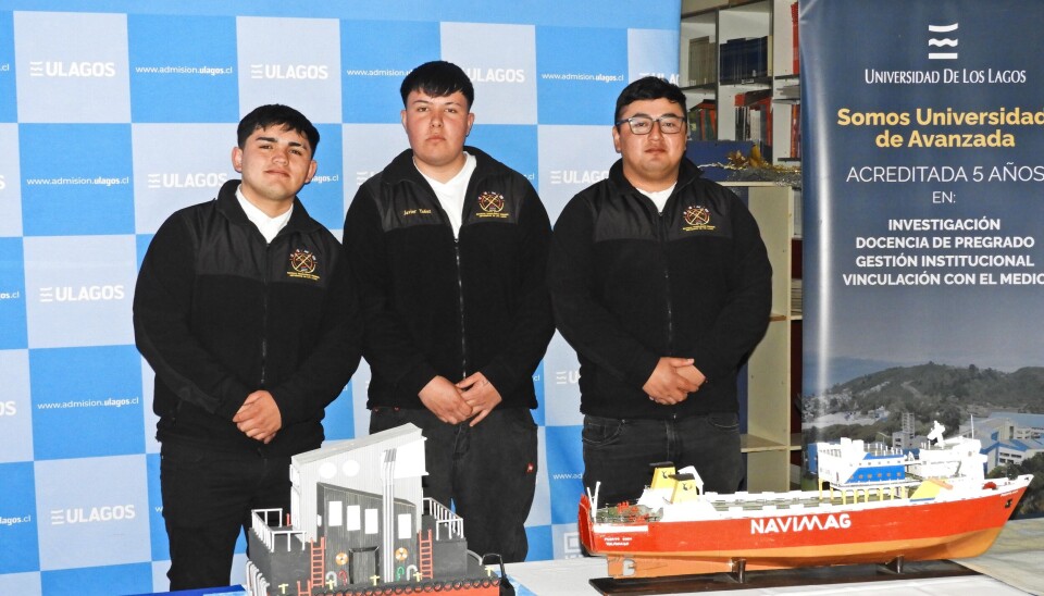 La Universidad de Los Lagos fue la única casa de estudios superiores presente en la reciente Feria Laboral y Vocacional que organizó Armasur, con un stand informativo y un aula con simuladores, cartas náuticas, motores y software de navegación.