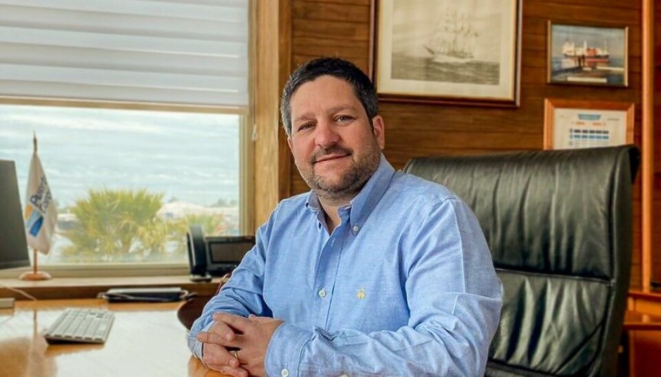Es ingeniero civil industrial y MBA de la Pontificia Católica de Chile