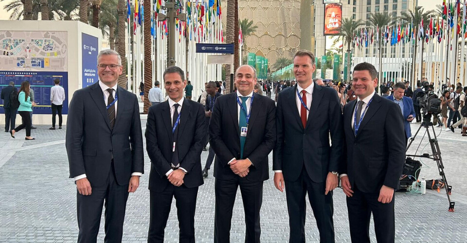 Los máximos lideres de las compañías navieras que suscriben la declaración reunidos en la COP 28.