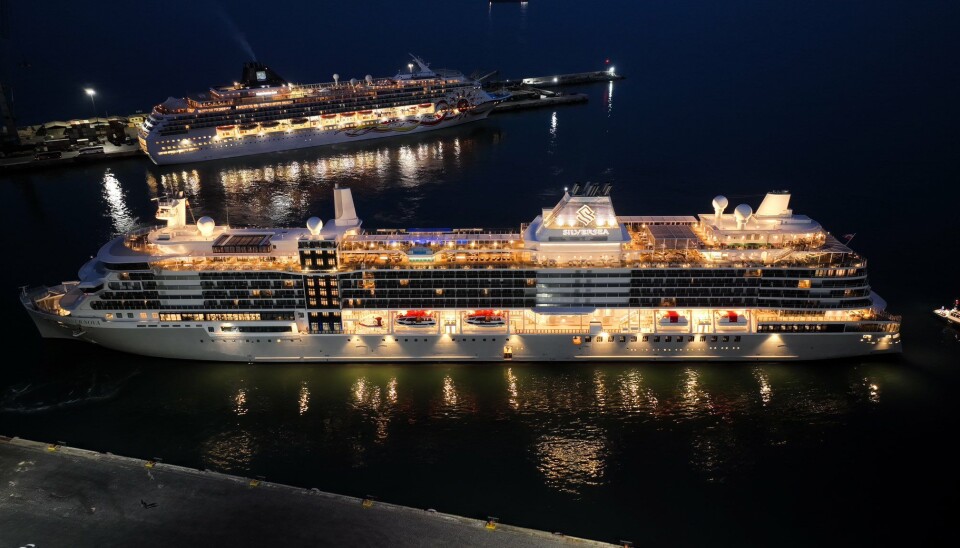 Silver Nova y Norwegian Sun.