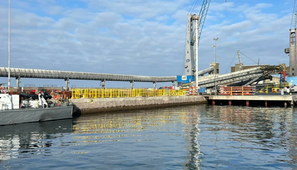 Estas barreras protegerán a las personas en las faenas que se realizan a orilla de muelle.
