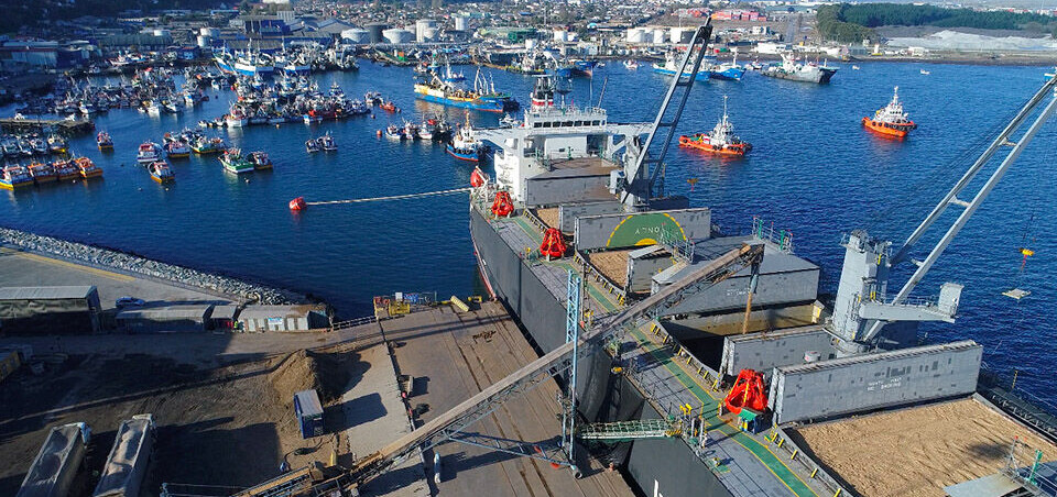 El parlamentario destacó la necesidad de invertir para potenciar el sector portuario regional.