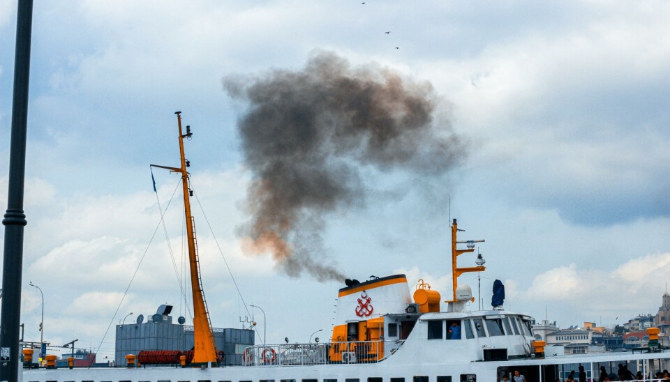 La comunidad científica está en alerta por los contaminantes emitidos por algunos barcos.