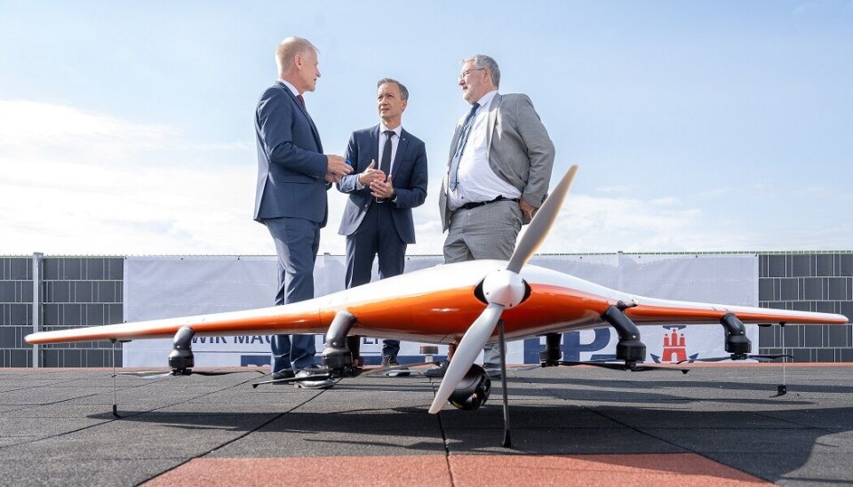 Autoridades policiales y portuarias inauguraron este 'aeropuerto' de drones en el terminal.
