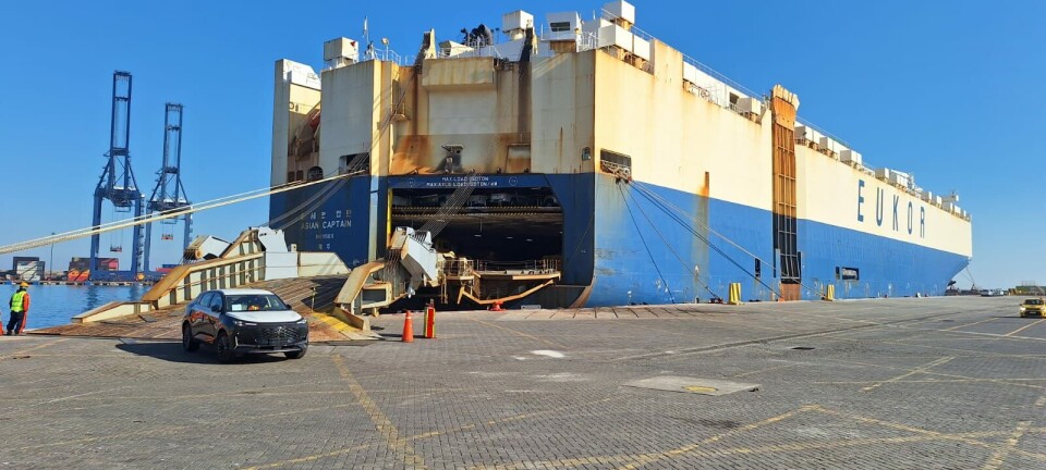 Ian Taylor agencia tercera nave que descarga más de 5 mil unidades de rodados en San Antonio