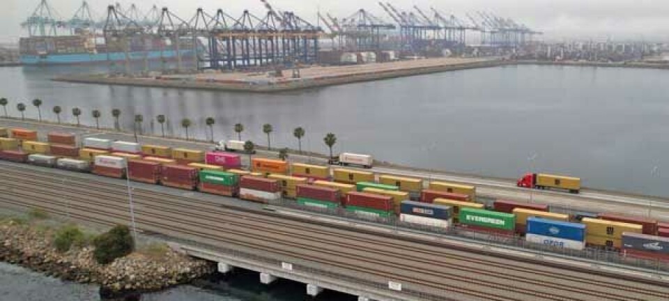 Puerto de los Ángeles completó proyecto de expansión ferroviaria por 73 millones de dólares