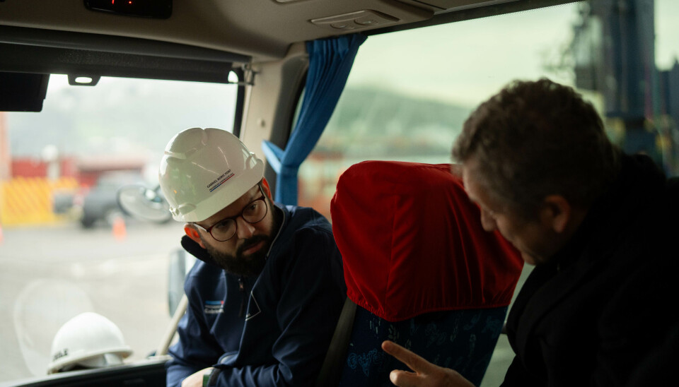 El primer mandatario junto al ministro de Transportes, Juan Carlos Muñoz.