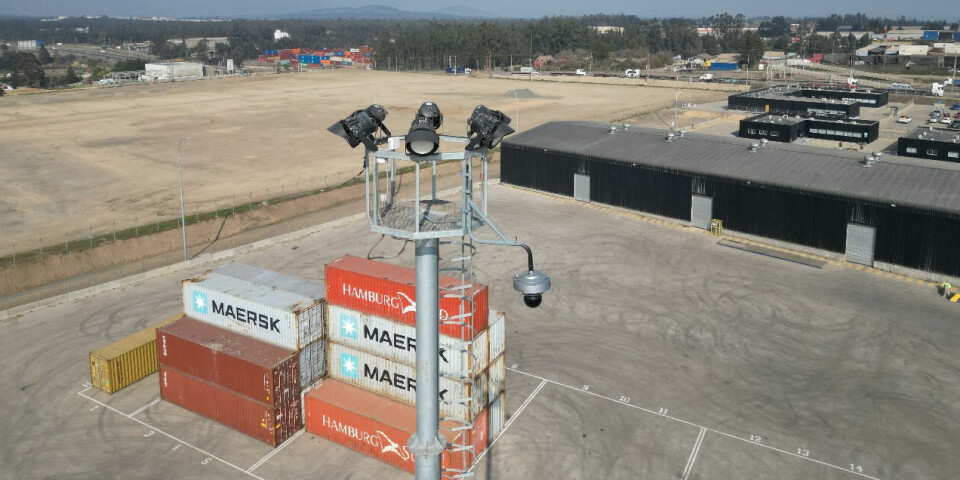 El terminal se ubica a pocos minutos del Puerto de San Antonio y la Ruta 78.