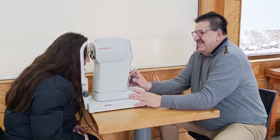 Se realizaron exámenes a los beneficiados, pudiendo extender recetas para uso de anteojos.