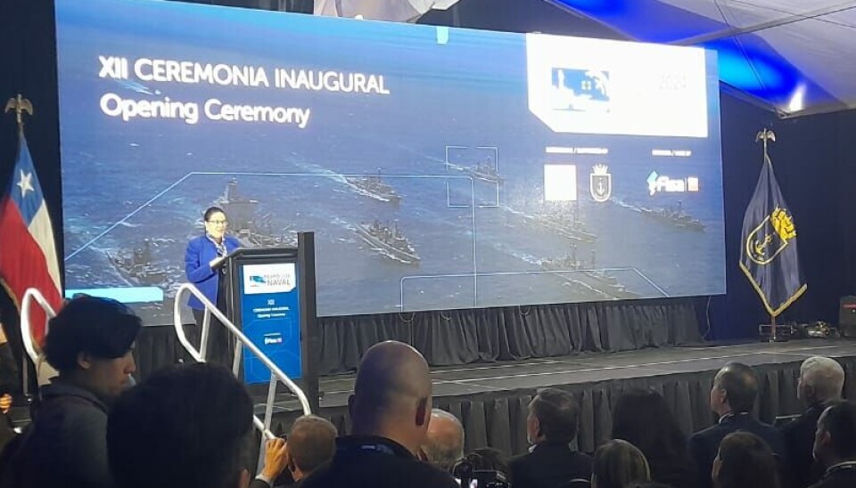 La ministra Maya Fernández en la inauguración oficial de ExpoNaval 2024.