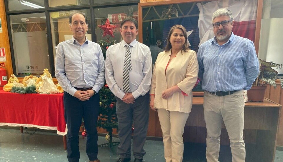 Autoridades portuarias junto al nuevo alcalde de Puerto Aysén.
