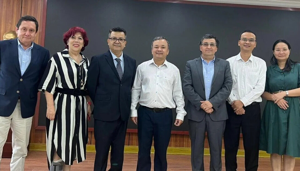 Representantes de Frutas de Chile en una visita a Vietnam durante el 2024.