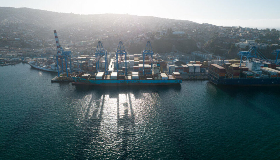 Pescadores artesanales protestan y bloquean el acceso a portacontenedores en Valparaíso