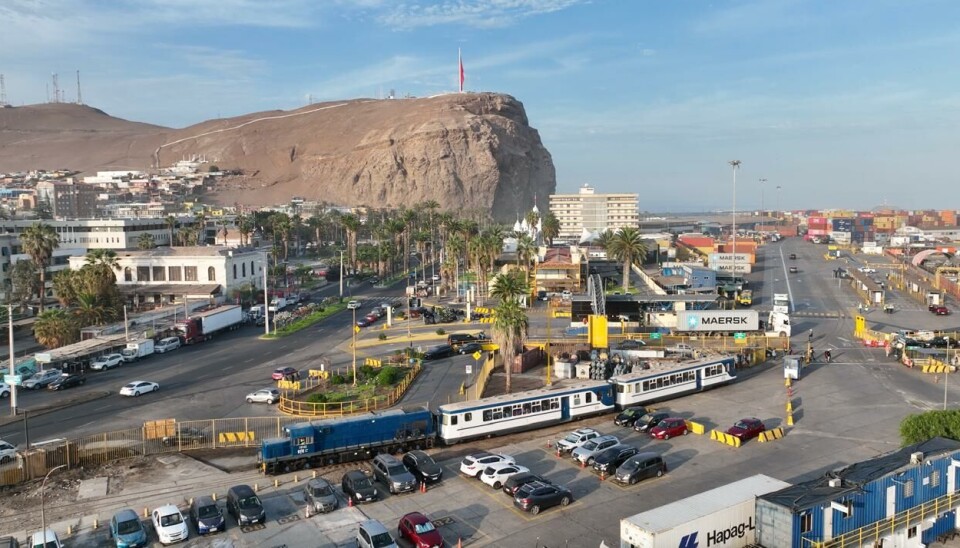 Un viaje en ferrocarril esperó a los pasajeros del crucero que arribó a Arica.
