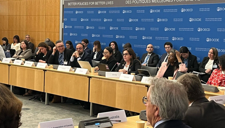 Los participantes de la reunión durante el foro global.