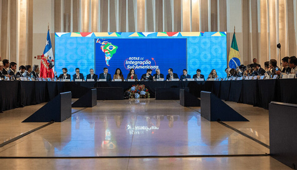 Autoridades sudamericanas en la mesa redonda.