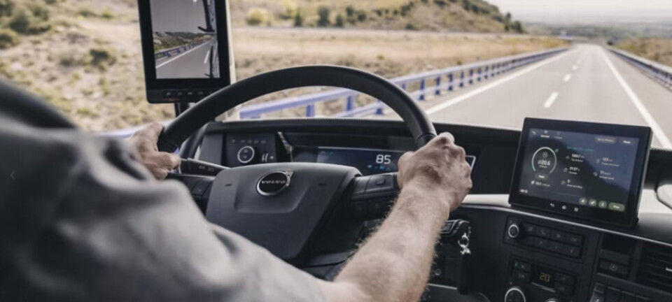 Nueva tecnología de Dirección Inteligente para camiones potencia la seguridad en la conducción