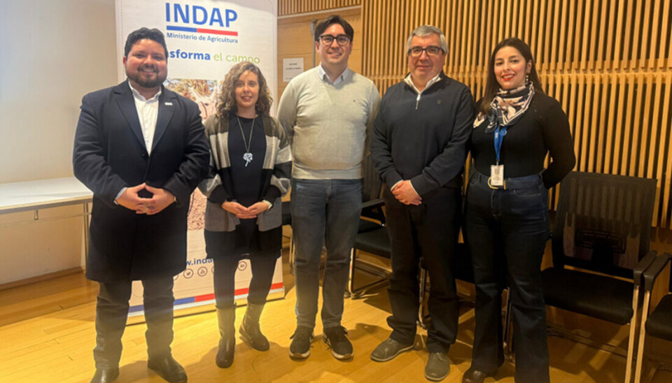 Representantes de las organizaciones tras la reunión informativa.