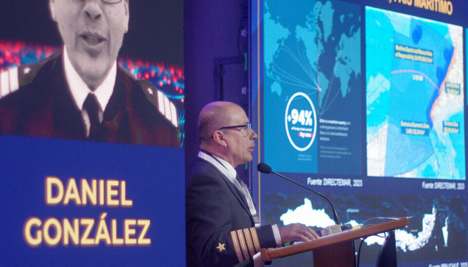 LT Daniel González, Capitán de Navío Directemar.