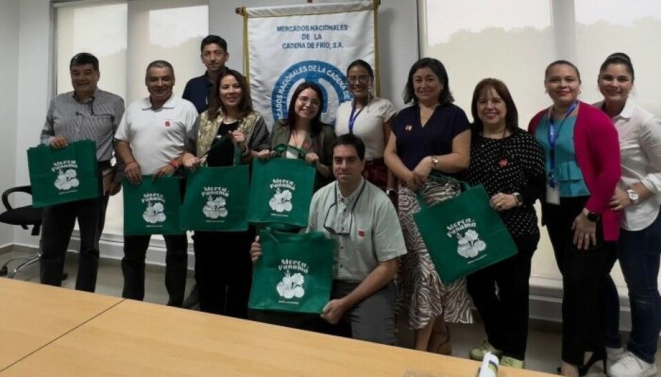 Exportadores frutícolas de la Región del Maule tras su participación.