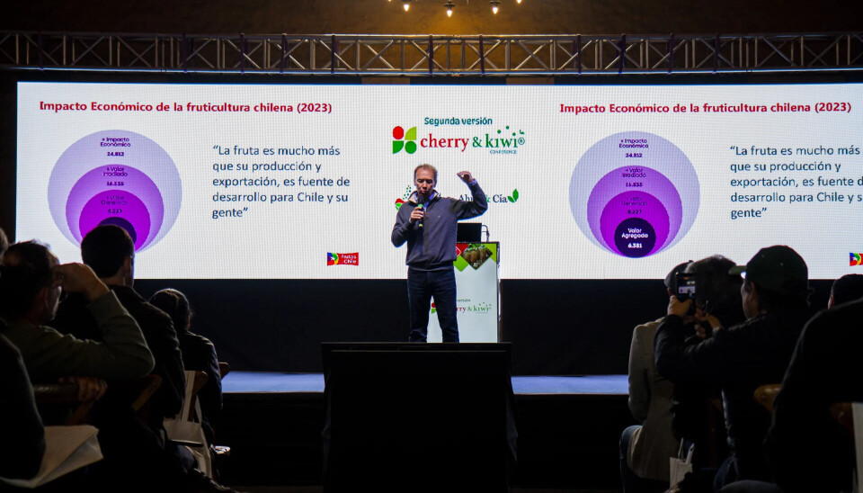 Iván Marambio durante su exposición en el encuentro de productores y exportadores.