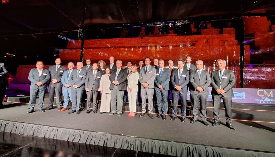Representantes del terminal portuario en la entrega del reconocimiento.