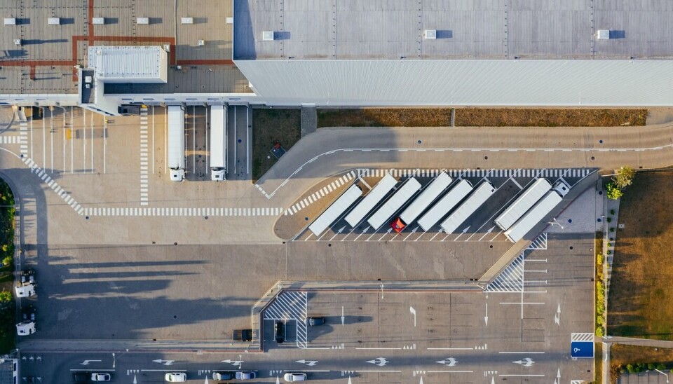 En el cross docking, la carga usualmente cambia de modo o de forma.
