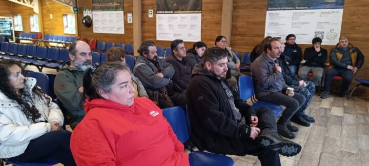 Emporcha fortalece la relación Ciudad Puerto en localidad de Puerto Cisnes